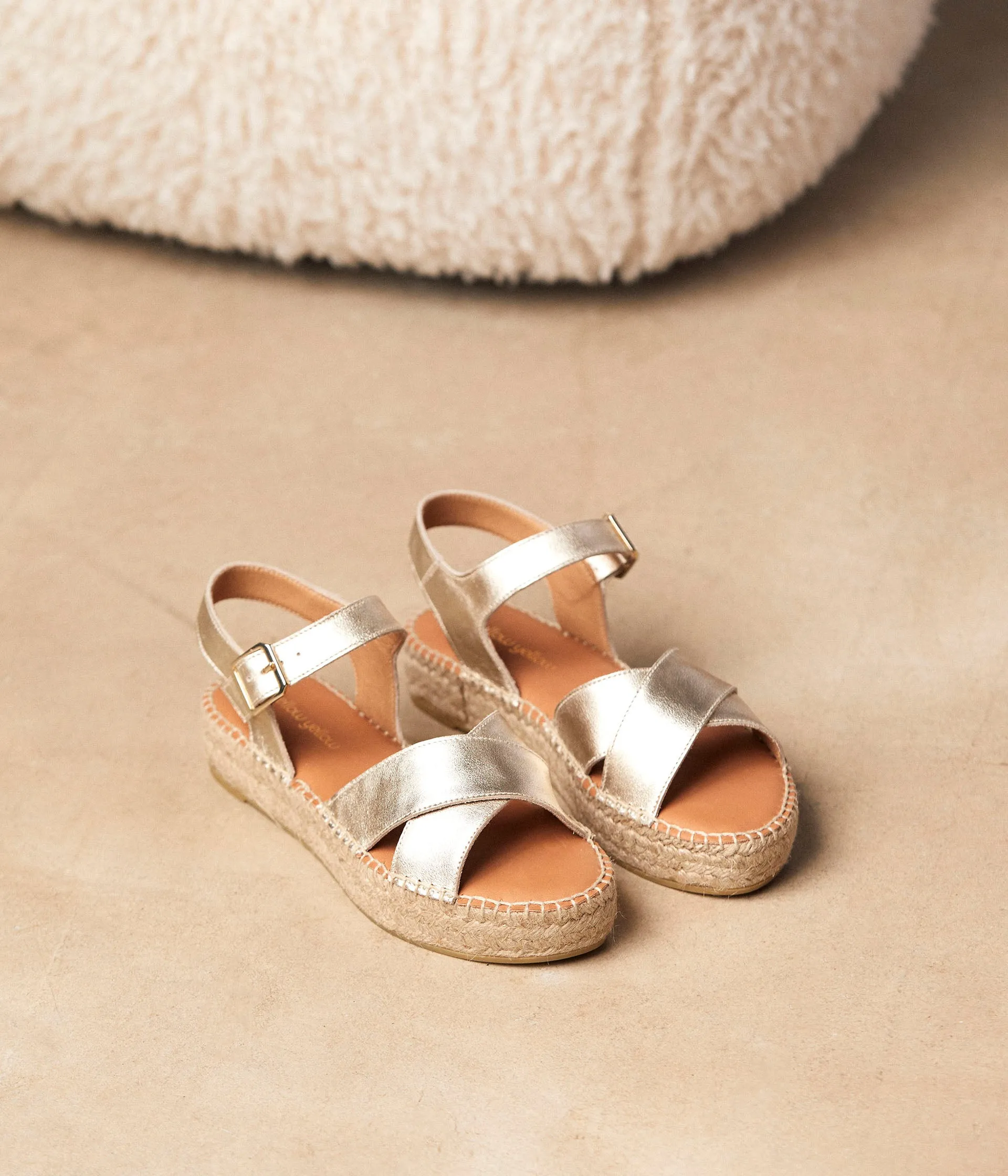 Espadrilles or Pio