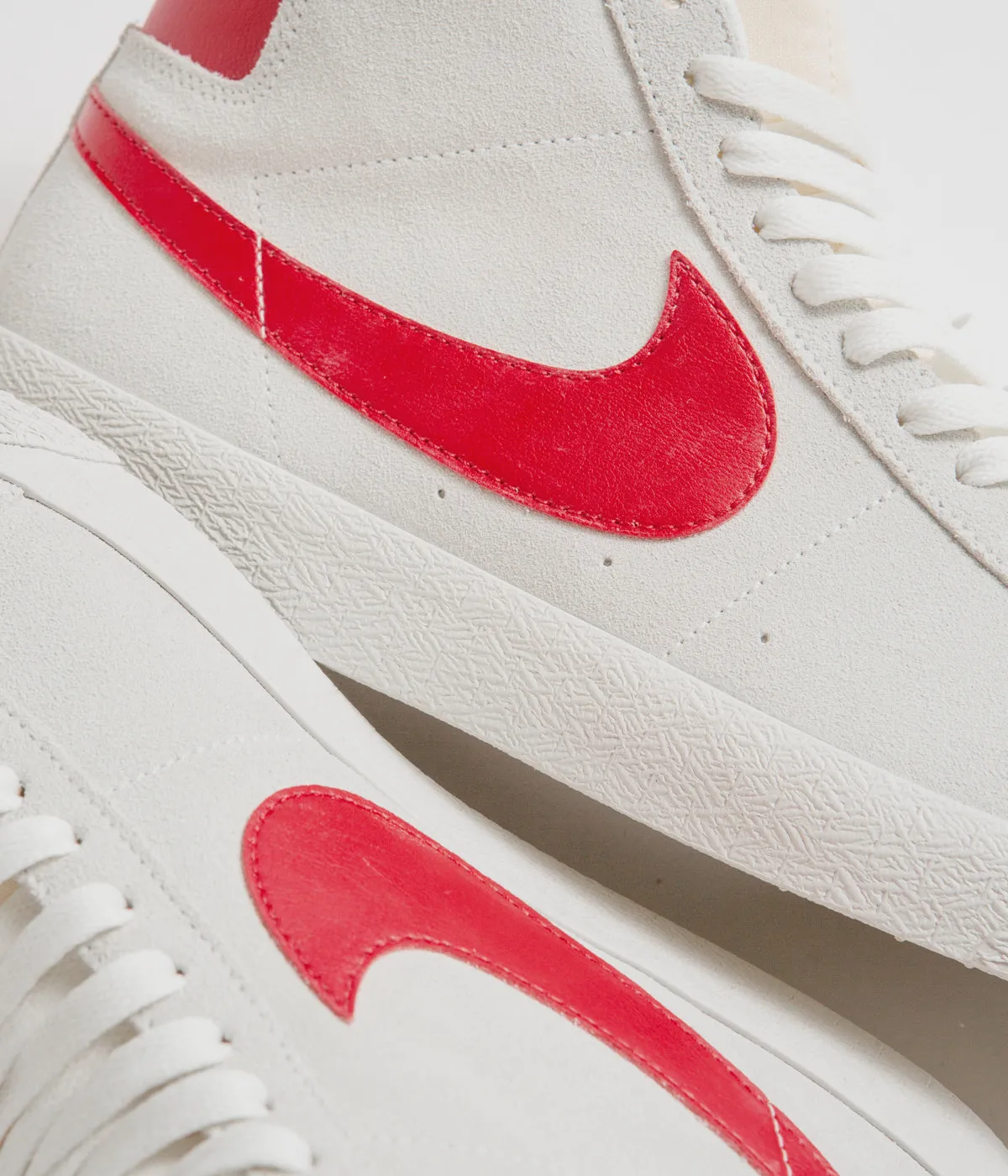 Nike SB Blazer Mid Shoes - Summit White / University Red - Summit White
