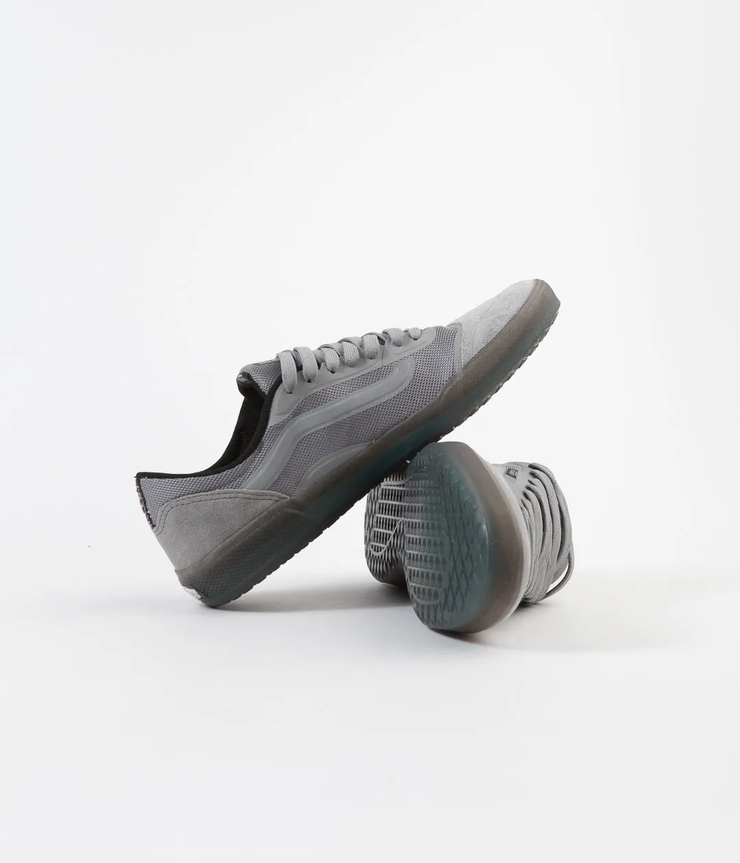 Vans AVE Pro Shoes - (Reflective) Grey